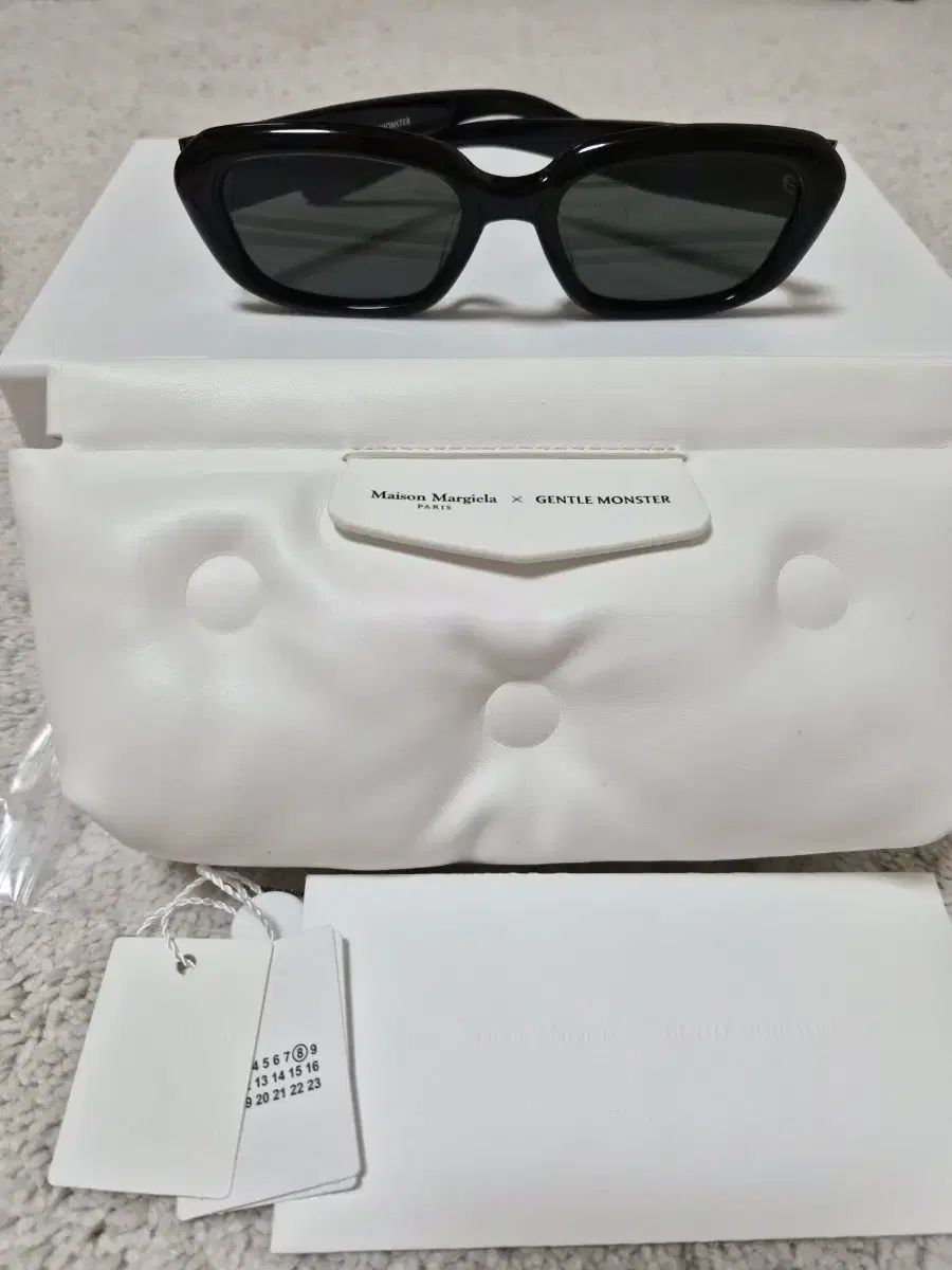 メゾンマルジェラ GENTLE MONSTER ジェントルモンスター サングラス MM 207
