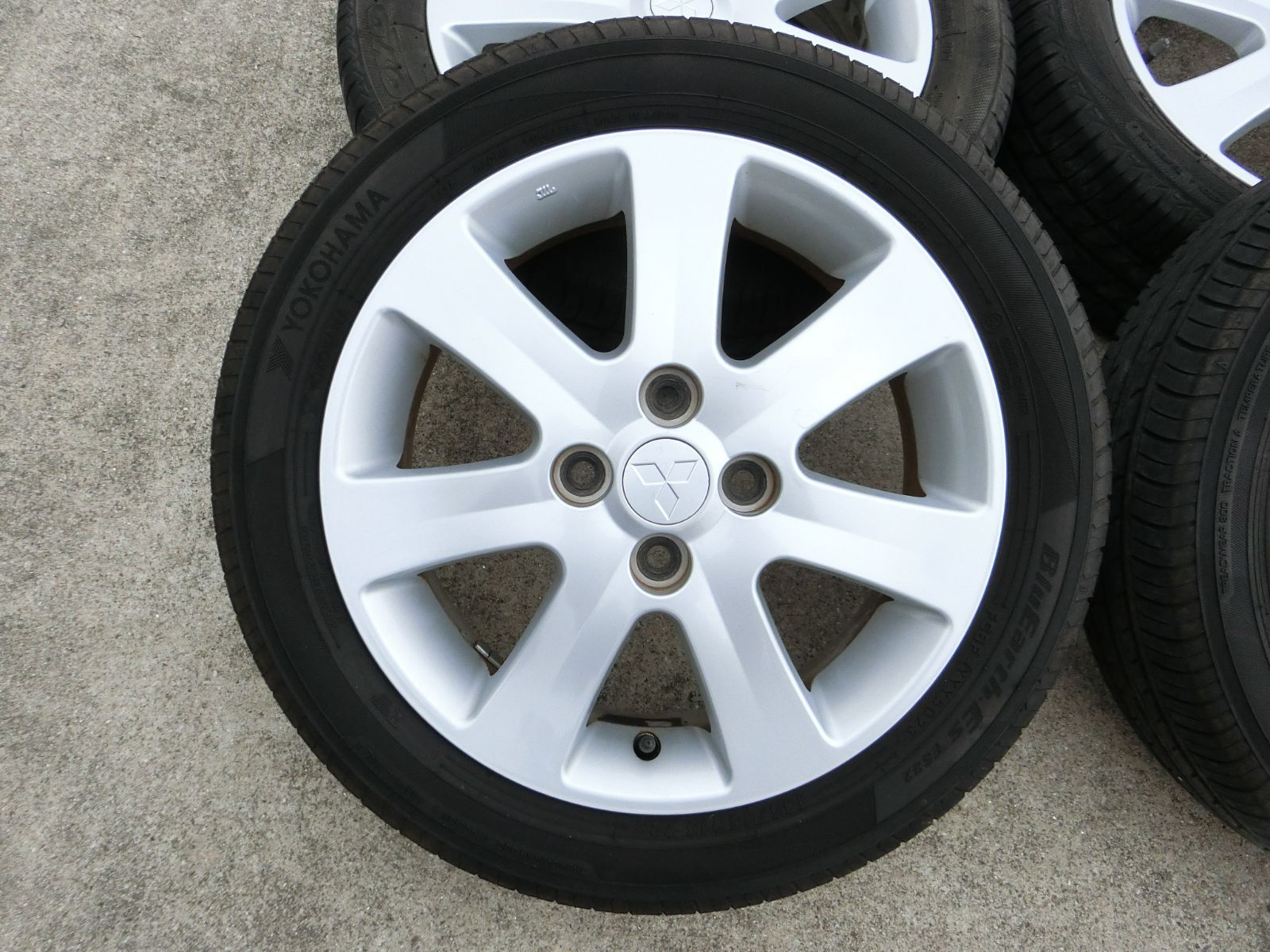 900 三菱 15インチ アルミホイール 4穴 4本セット 145 65 R 15 175 55 アイ HA 1 W 外し