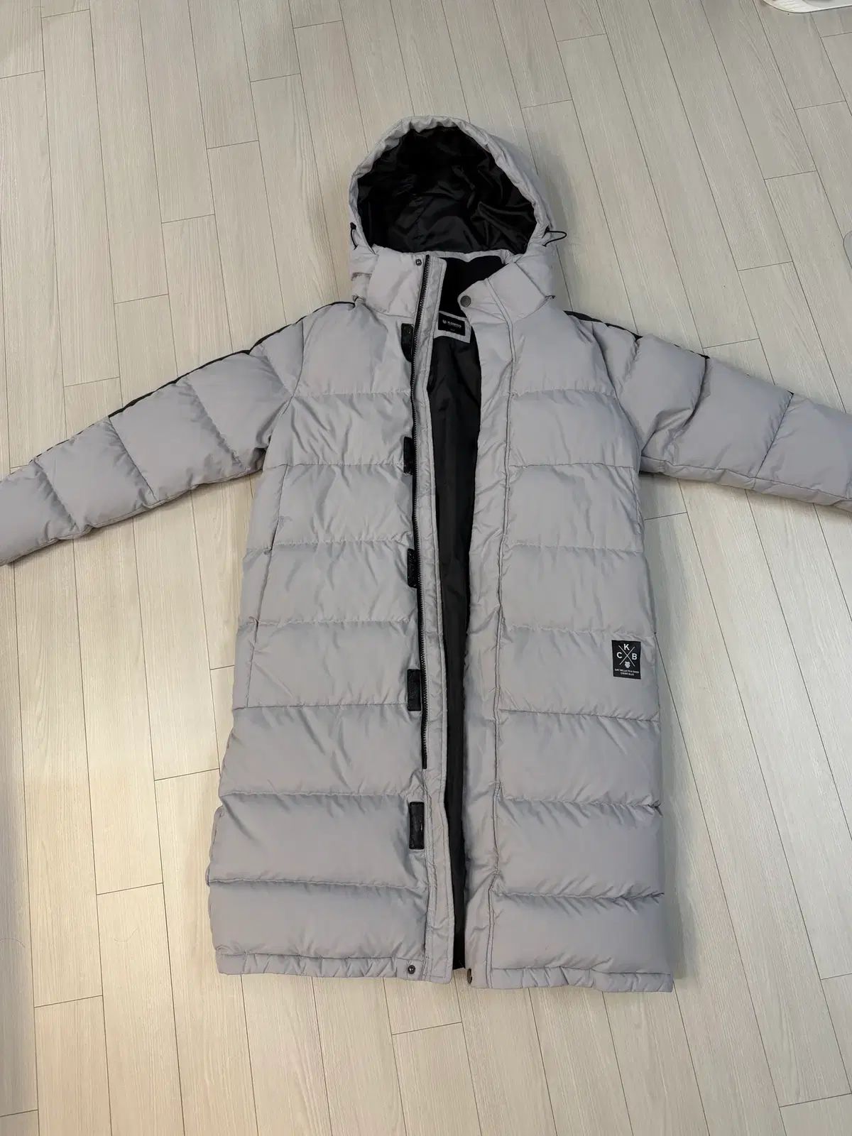 コスモダウン　中古　シングルサイズ　グレー K-SWISS グレー ダウンジャケット ロング丈 Mサイズ 95 100 - メルカリ