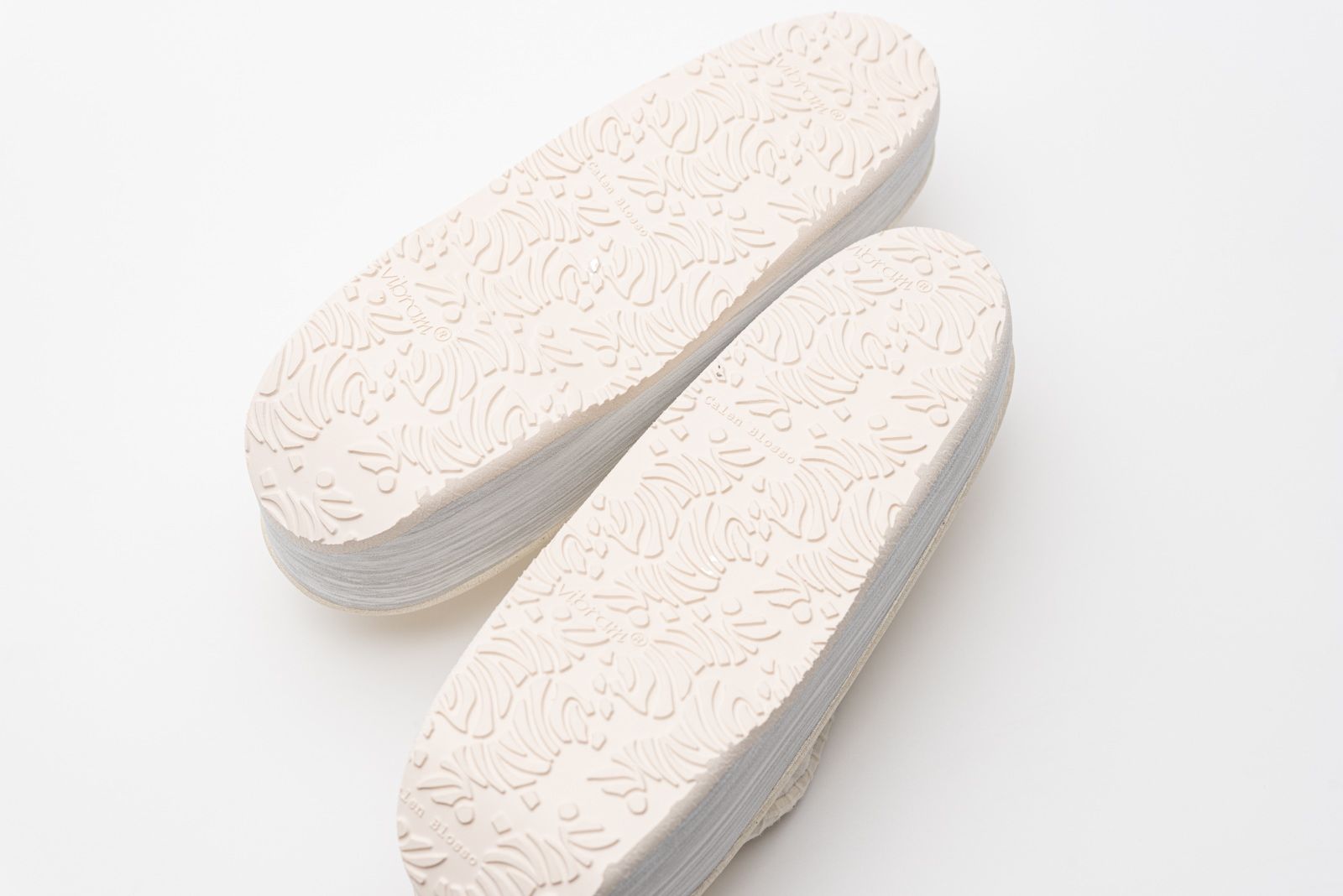 カレンブロッソ アイボリー×格子