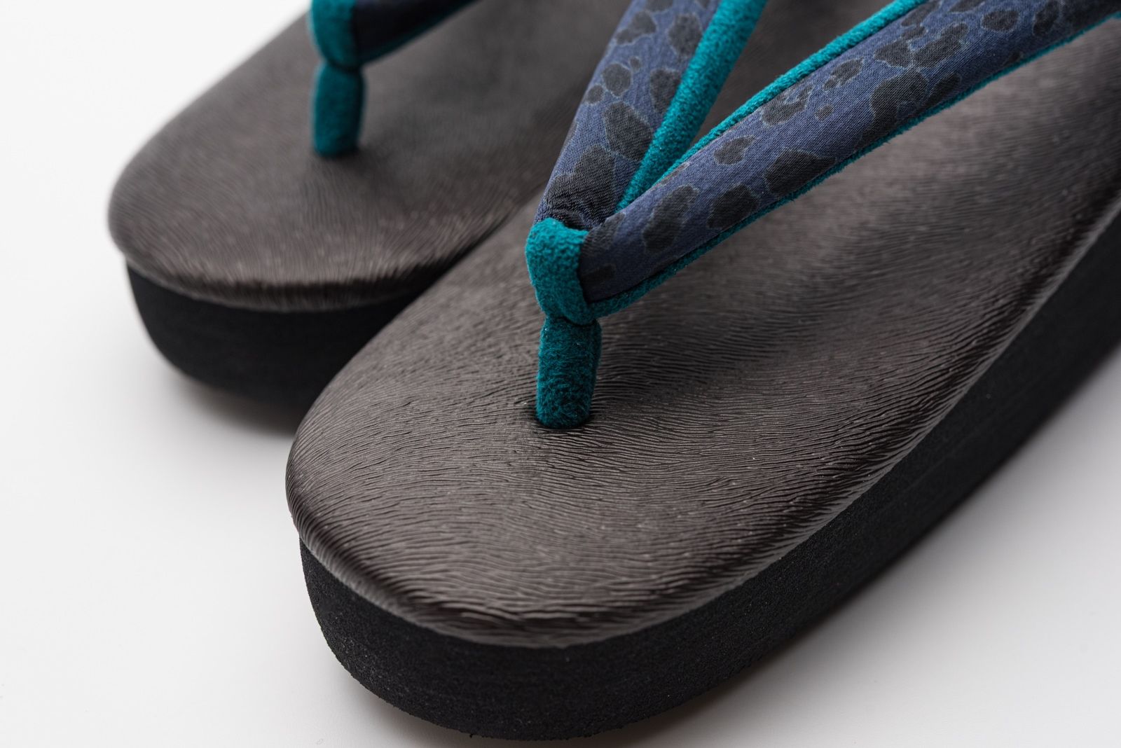 M カレンブロッソ ピーコック レオパード