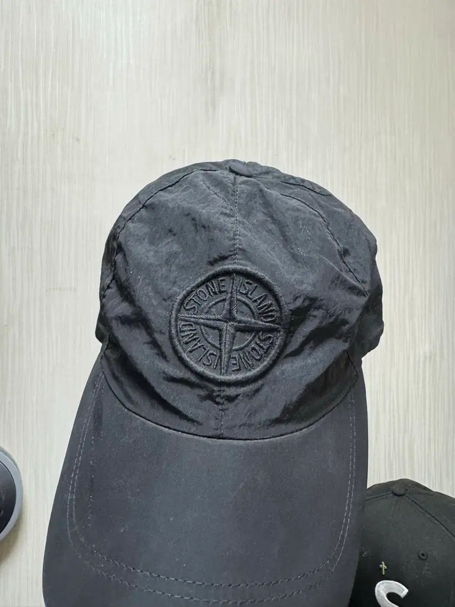 ストーンアイランド ナイロン ベースボールキャップ XL