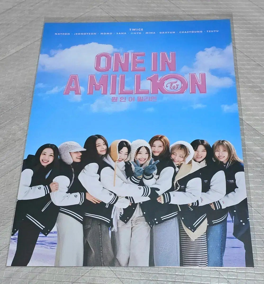 TWICE(トゥワイス) ストア ONE IN A MILLION a3 ポスター 2025年最新