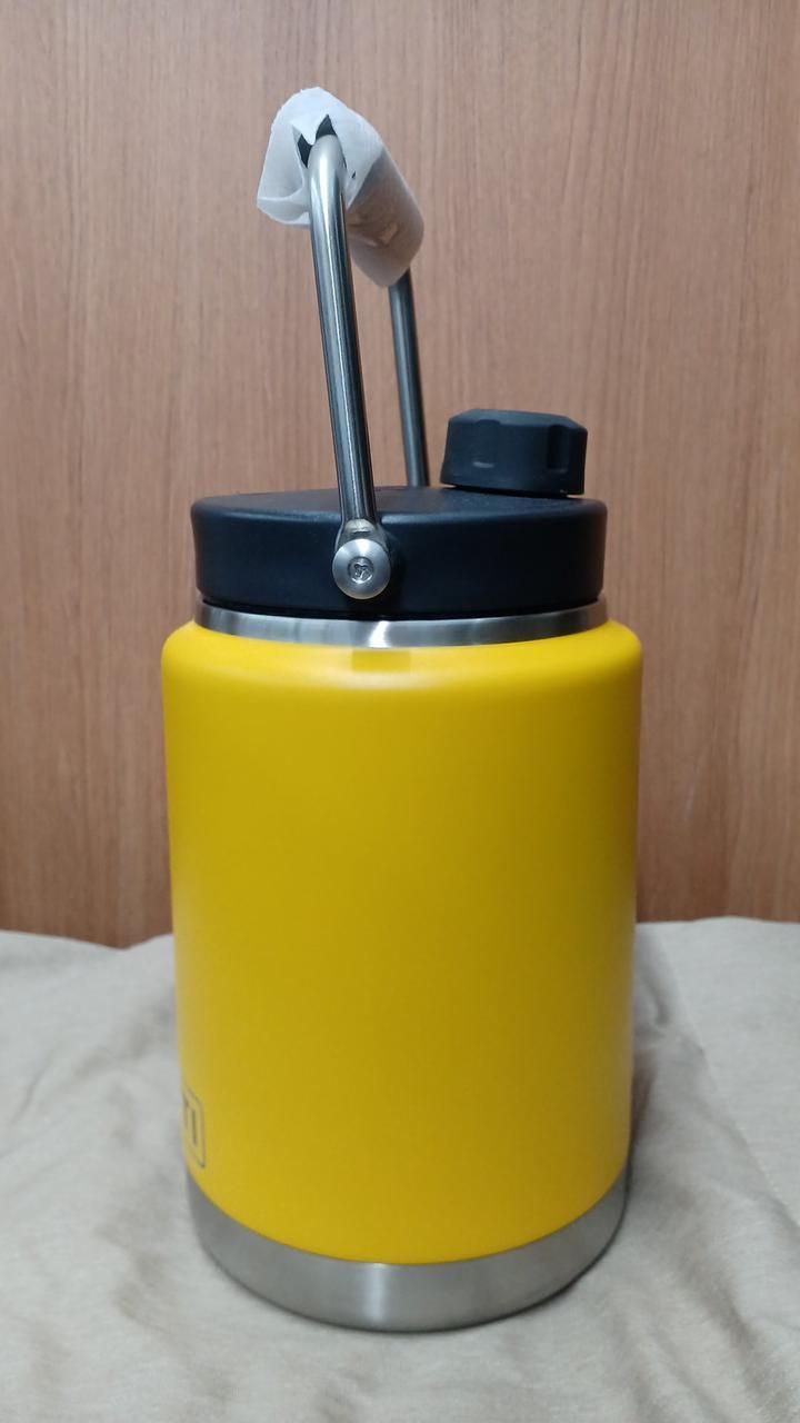 YETI ハーフガロンジャグ Half Gallon Jug