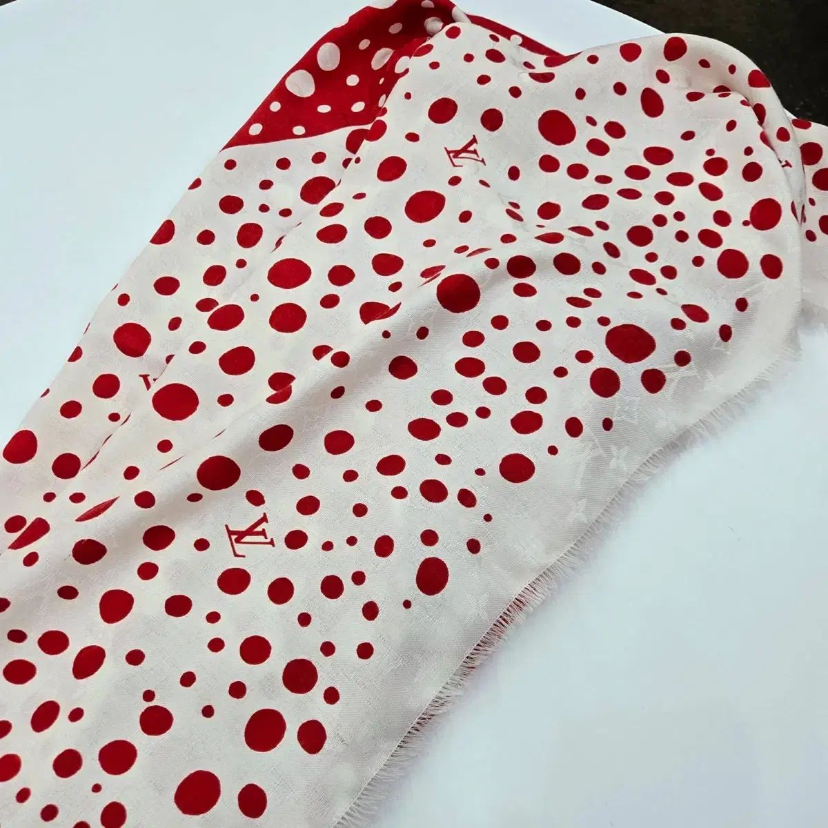 Louis Vuitton ルイヴィトン 草間彌生 モノグラム ジャイアント ショール マフラー ストール