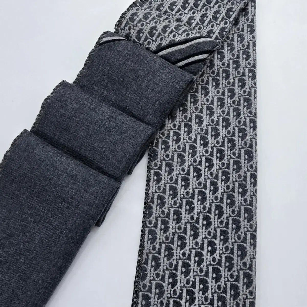 ディオール オブリーク マフラー