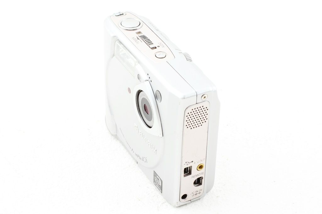 ジャンク FUJIFILM フジフィルム FinePix 40i 240万画素 デジカメ