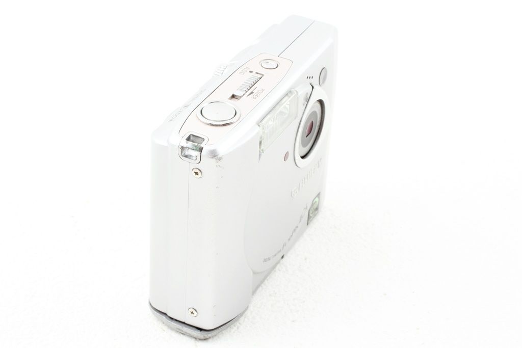 ジャンク FUJIFILM フジフィルム FinePix 40i 240万画素 デジカメ