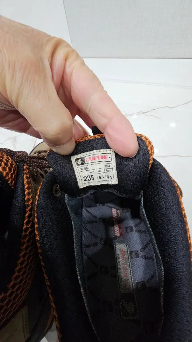 レディース登山靴 CAMPLINE