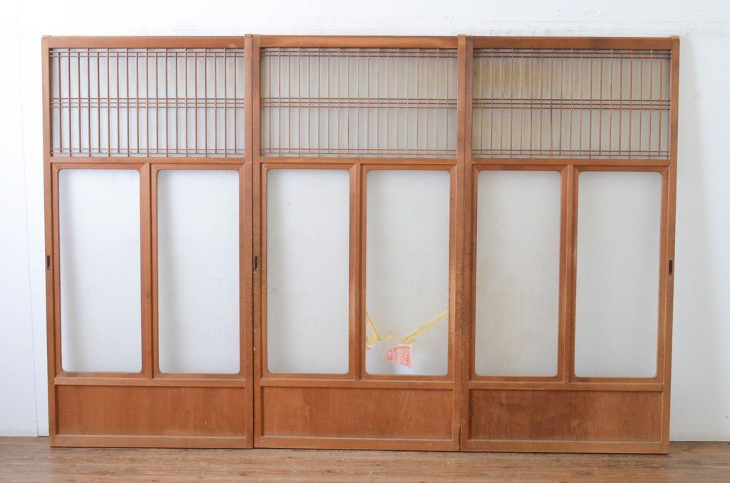 現状販売 ガラス戸 セット アンティーク建具 組子格子 引き戸 建具 4～7営業日前後で発送 修理加工希望の方3ヶ月程で発送 R-065069