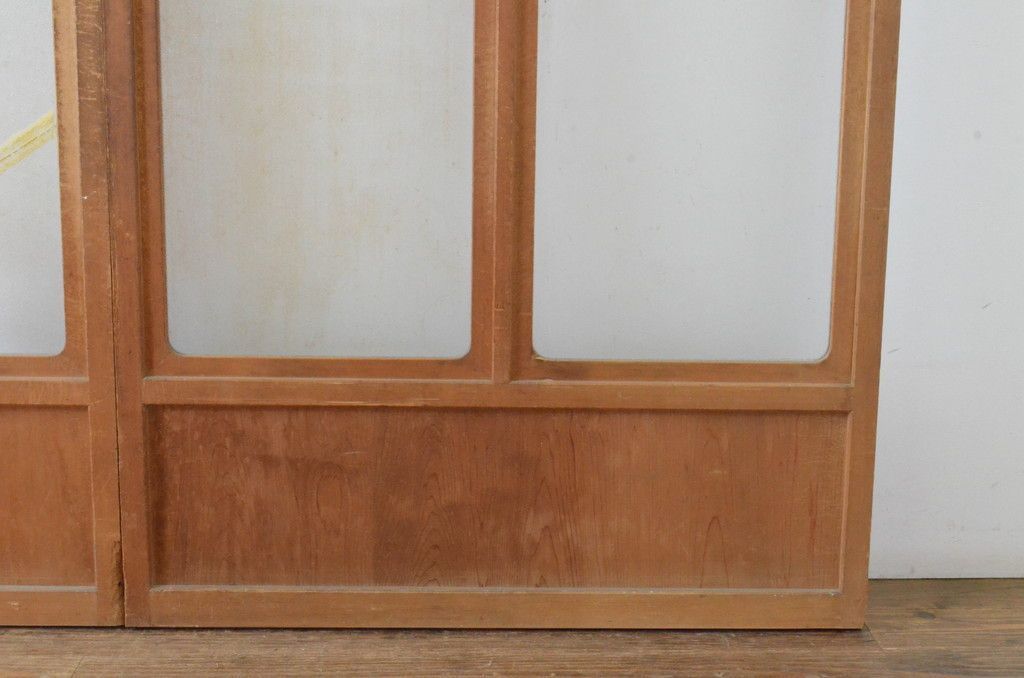  現状販売 ガラス戸 セット アンティーク建具 組子格子 引き戸 建具 4～7営業日前後で発送 修理加工希望の方3ヶ月程で発送 R-065069 ドア 扉 板戸 障子 住宅設備