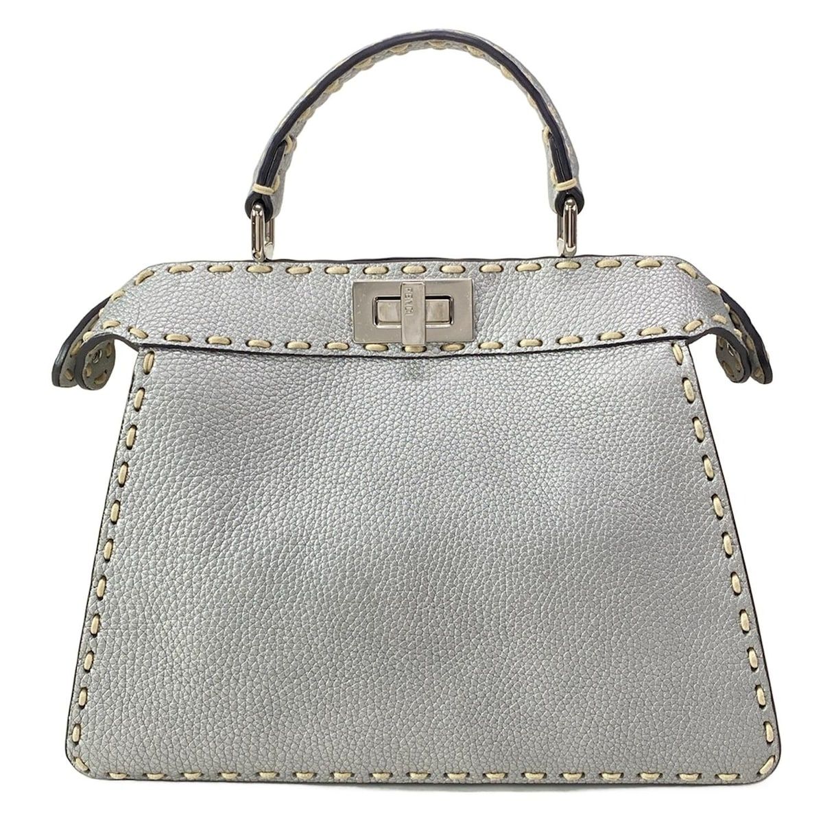 FENDI フェンディ