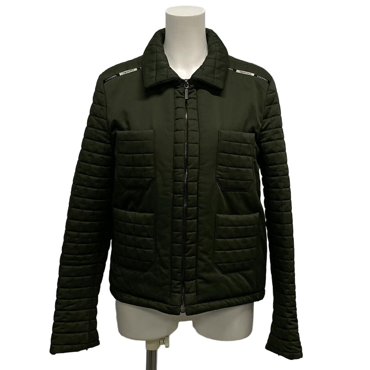 CHANEL シャネル ブルゾン サイズ38 M レディース - P 15948 カーキ 長袖|中綿|キルティング|IDENTIFICATION|秋|冬 コットン