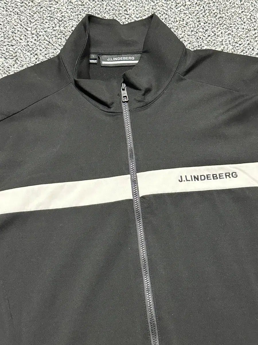 J.LINDEBERG(J.リンドバーグ) 正規品 / メンズ100 / ゴルフ トップ