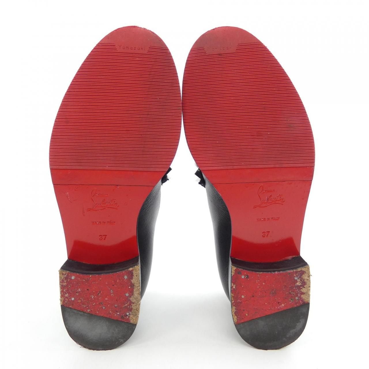 クリスチャンルブタン CHRISTIAN