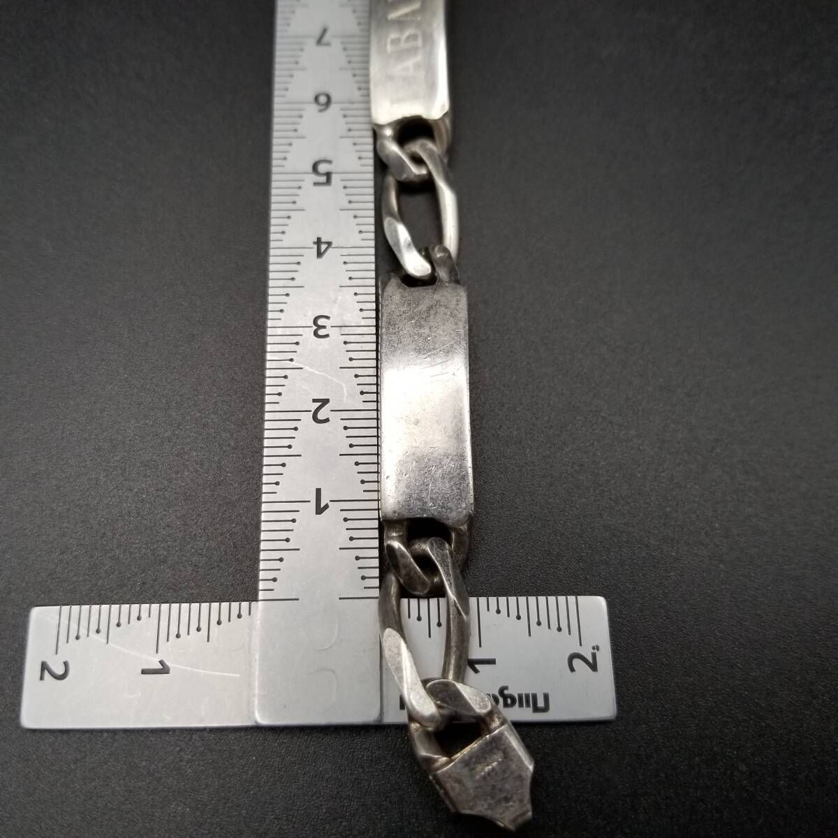 バングル ジュエリー