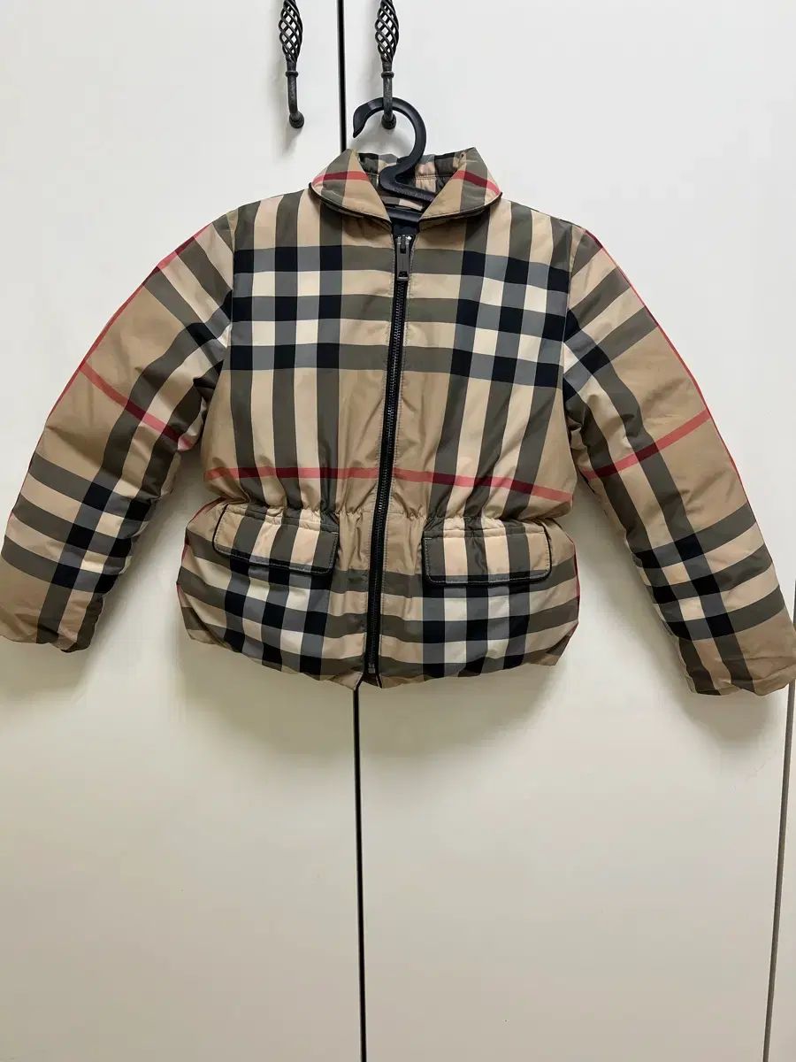 バーバリー キッズ ダウン