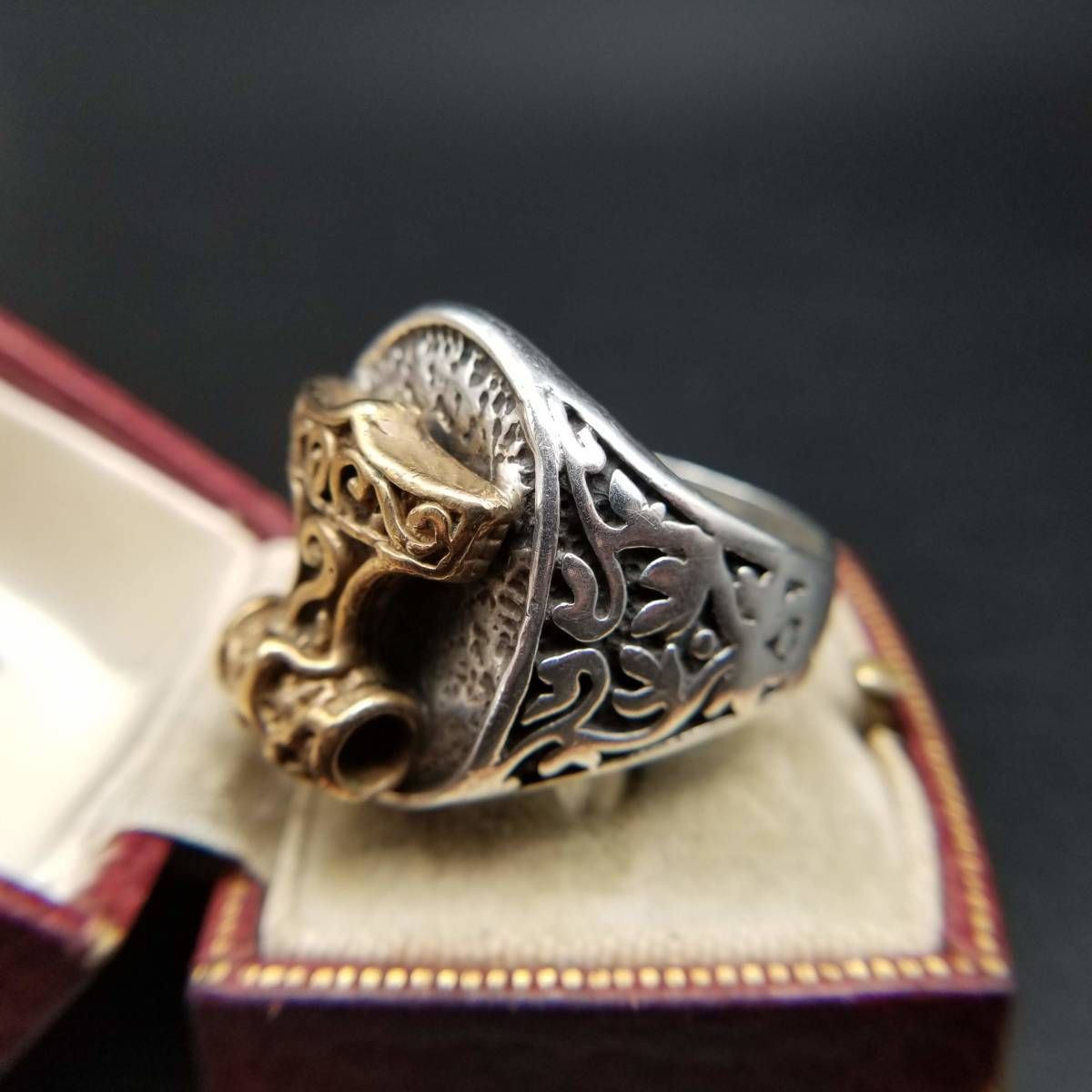 北欧神話 雷神のハンマー 925 シルバー ヴィンテージ リング 指輪 銀 大ぶり 植物装飾 NORSE Thor バイカーリング 大きいサイズ Y 18 O