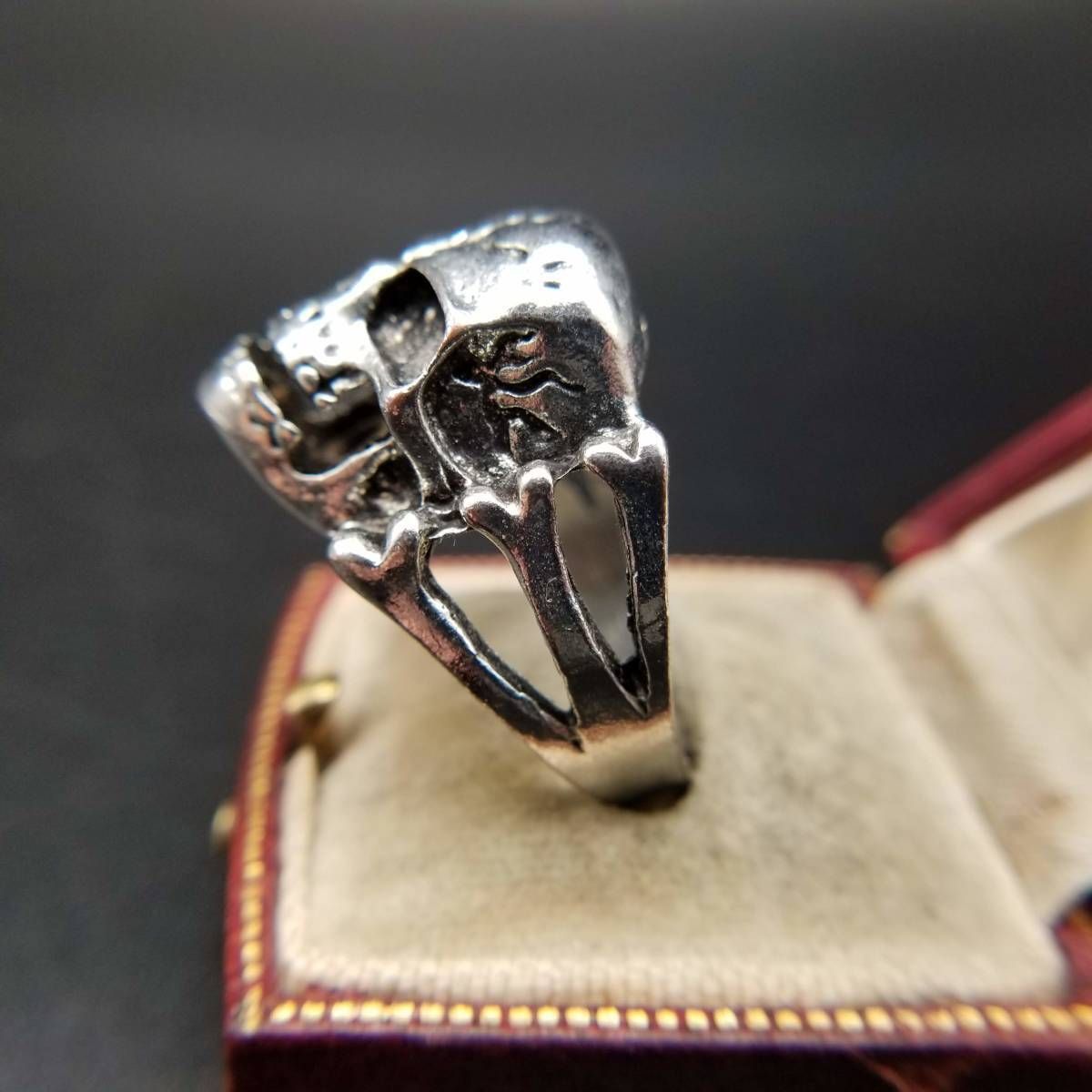 スカル 骸骨 ヴィンテージ リング シルバートーン バイカーリング