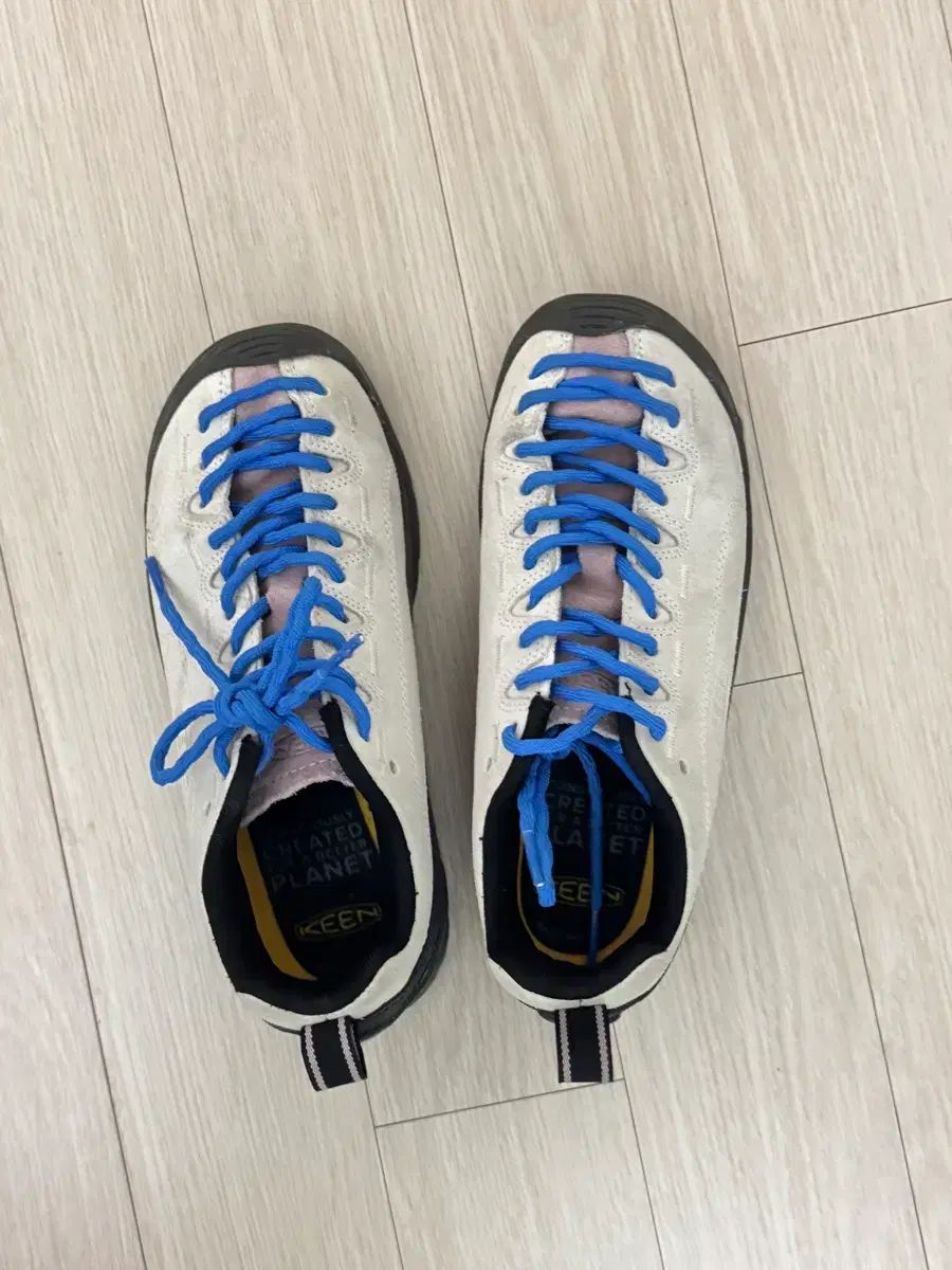 KEEN ジャスパー スニーカー 235