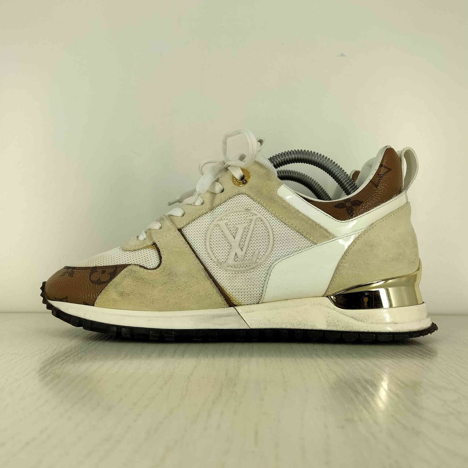 ルイヴィトン LOUIS VUITTON ランアウェイライン スニーカー