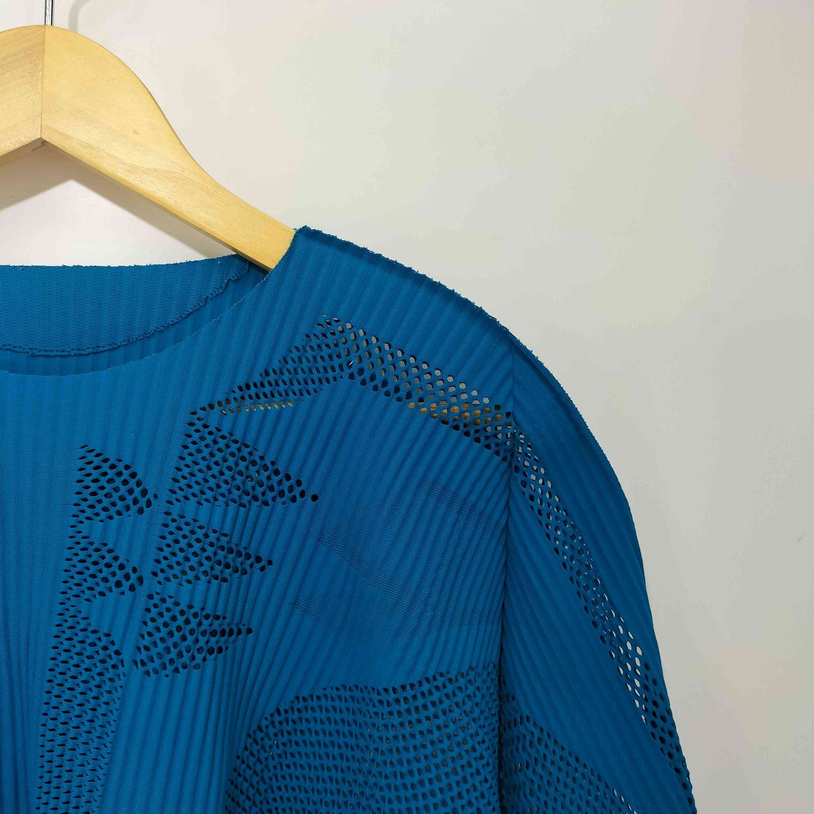 イッセイミヤケミー ISSEY MIYAKE me 21AW プリーツ メッシュ L/S