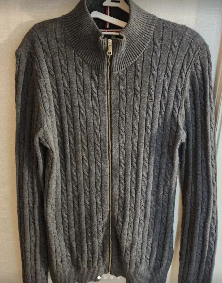 トミーヒルフィガー ニット ジップアップ