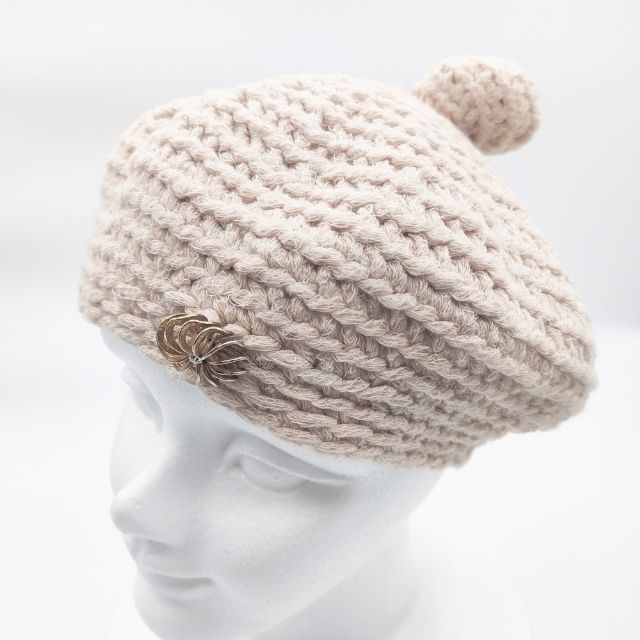 mina perhonen/hitomi shinoyama ブローチ付き ベレー帽 ニット帽 帽子