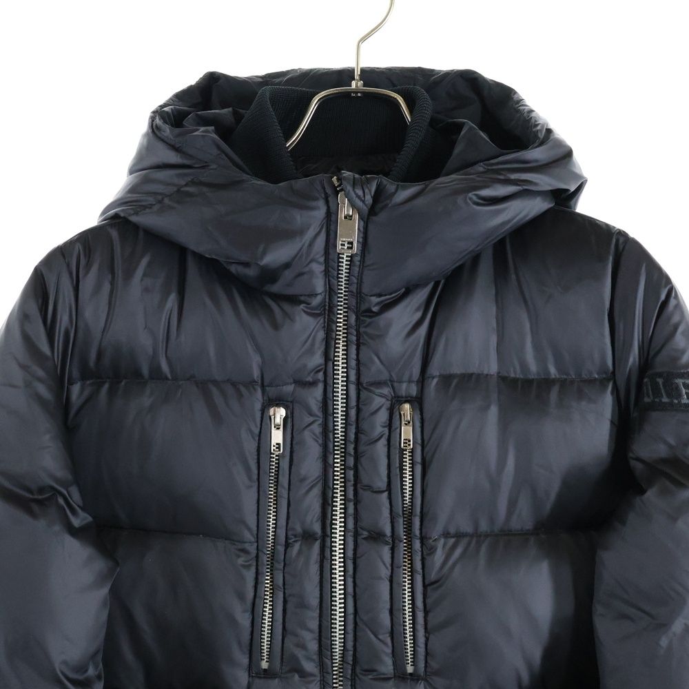 ディーゼル ロゴ プレート 収納可能 フード付 ナイロン ダウン コート DIESEL (ディーゼル) ロゴ ナイロン フードダウンコート ブラック