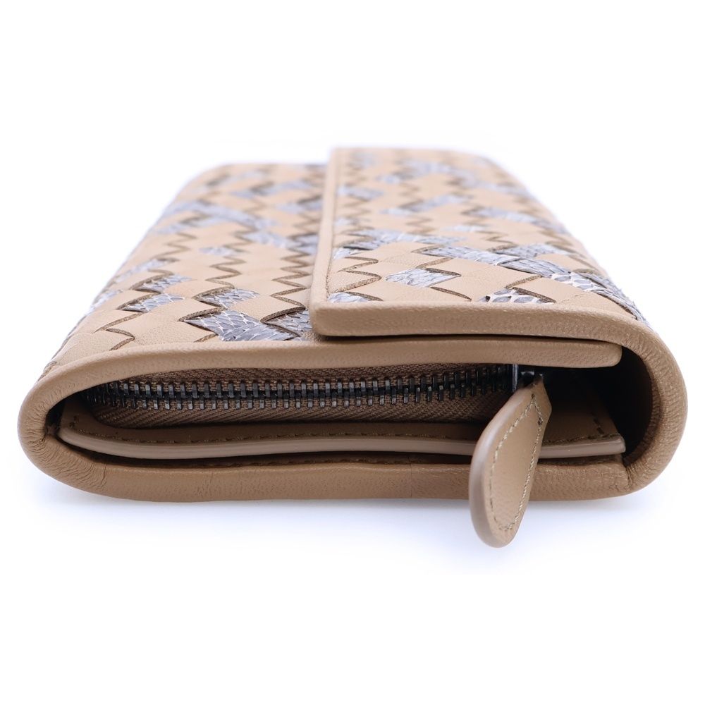 BOTTEGA VENETA (ボッテガヴェネタ) イントレチャート二つ折り長財布