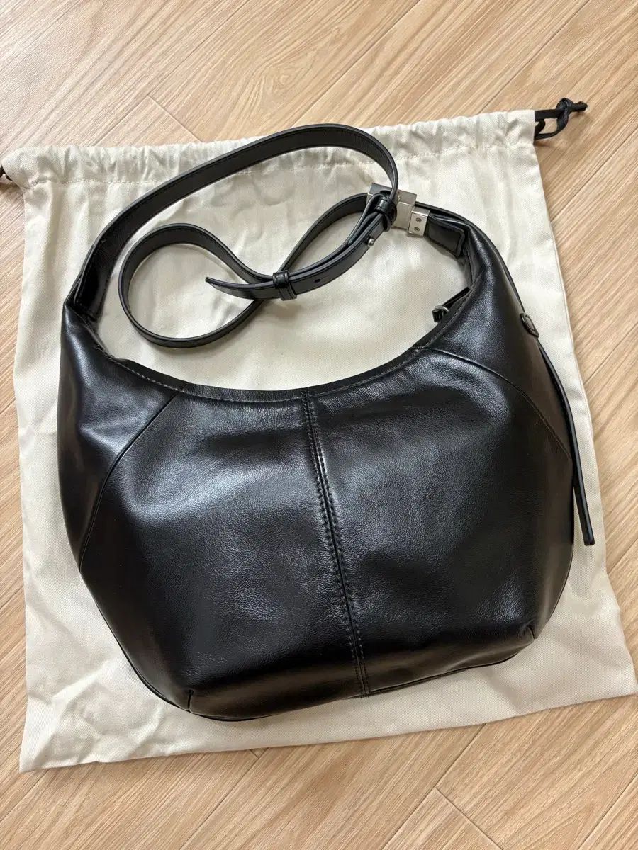 クロンヌ ポゼール 31 ブラック