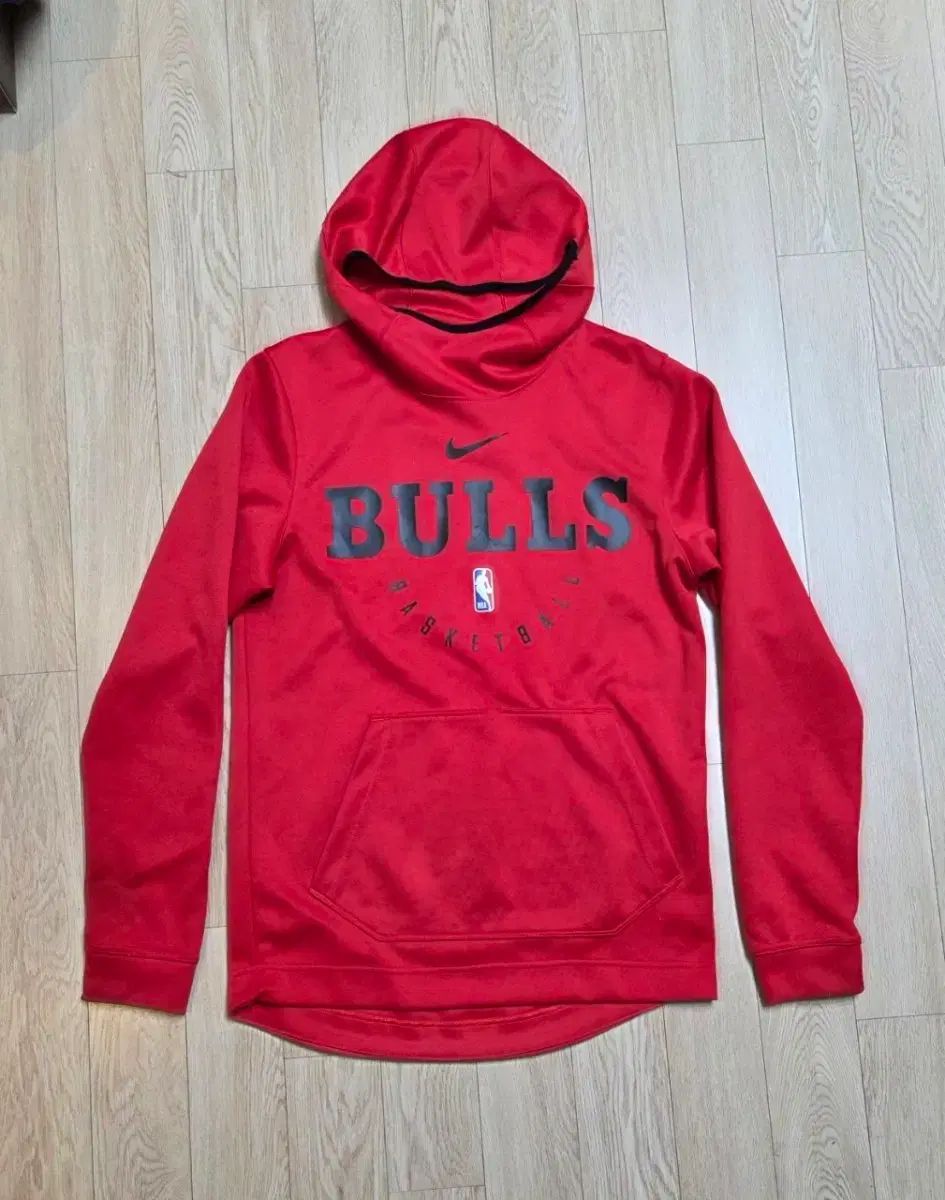 未使用 NIKE NBA シカゴ ブルズ パーカー Sサイズ (95程度)(メジャー写真
