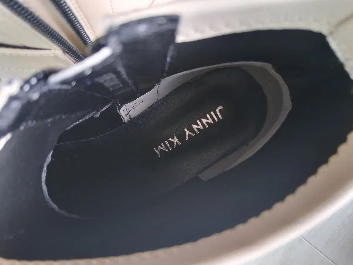  ジニーキム コラ バックル アンクル ブーツ 235 その他 ブーツ