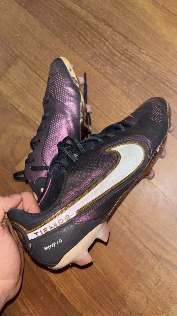 ナイキ ティエンポ レジェンド 9 スペース パープル 270