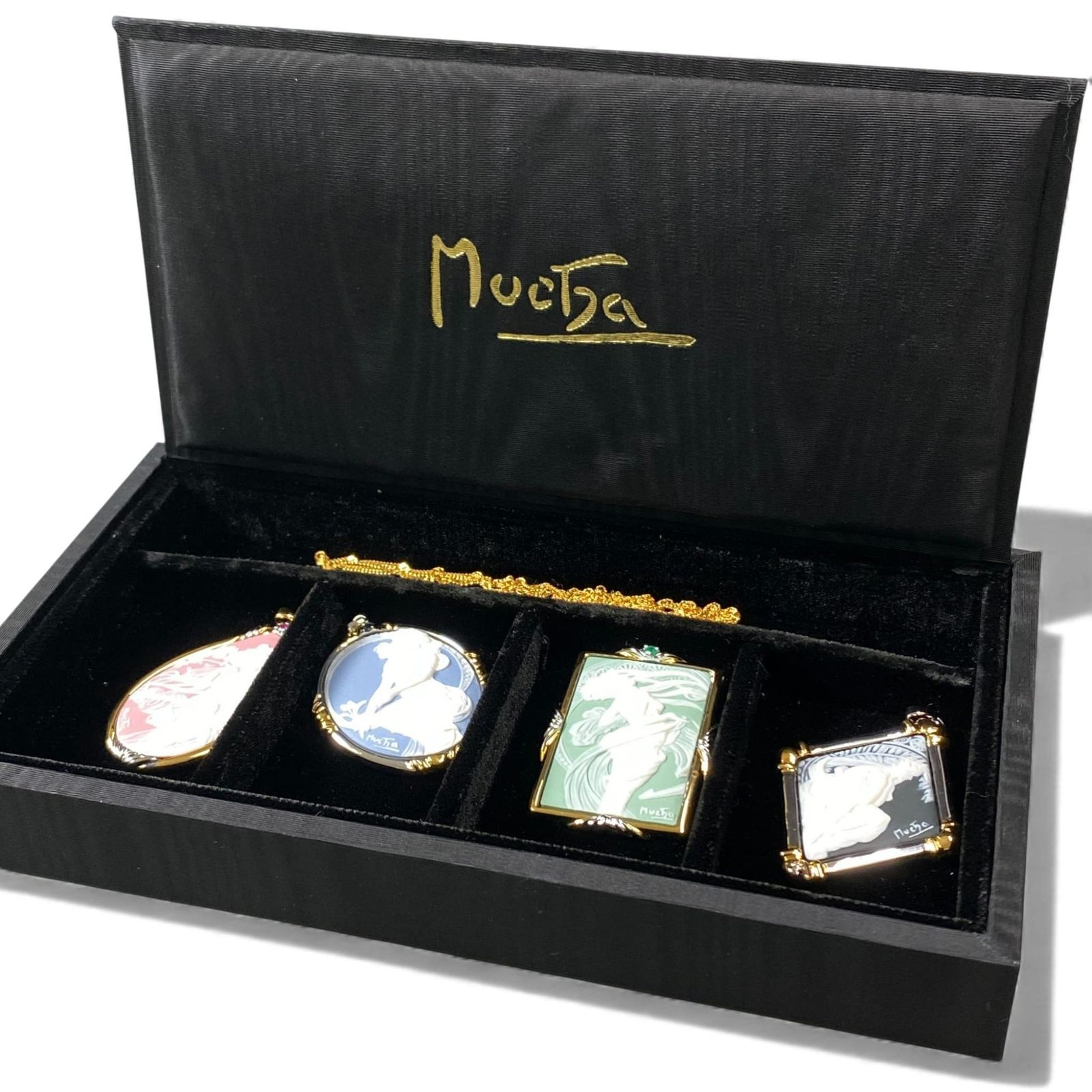 l 14 Mucha ミュシャ 四芸術 SV 925 宝飾ペンダント ネックレス Silver シルバー きt 18 r