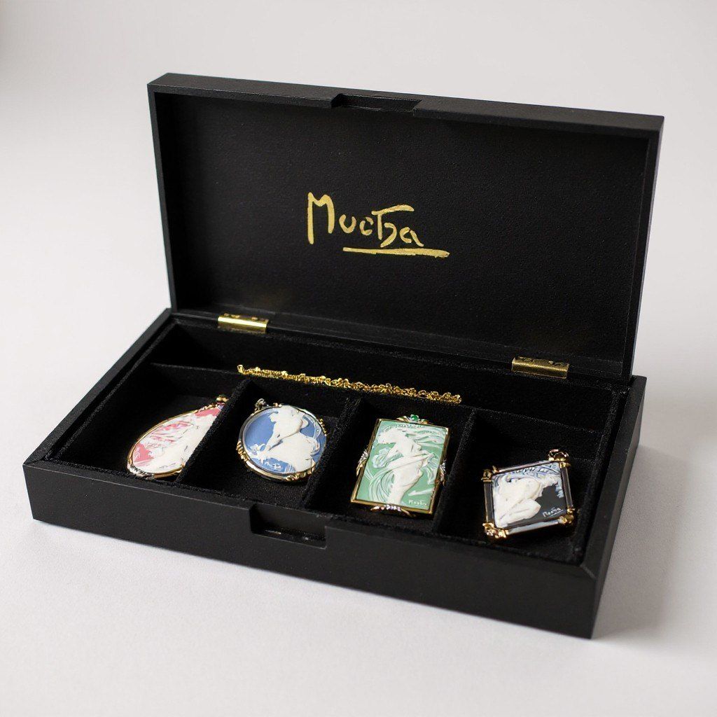 l 14 Mucha ミュシャ 四芸術 SV 925 宝飾ペンダント ネックレス Silver シルバー きt 18 r