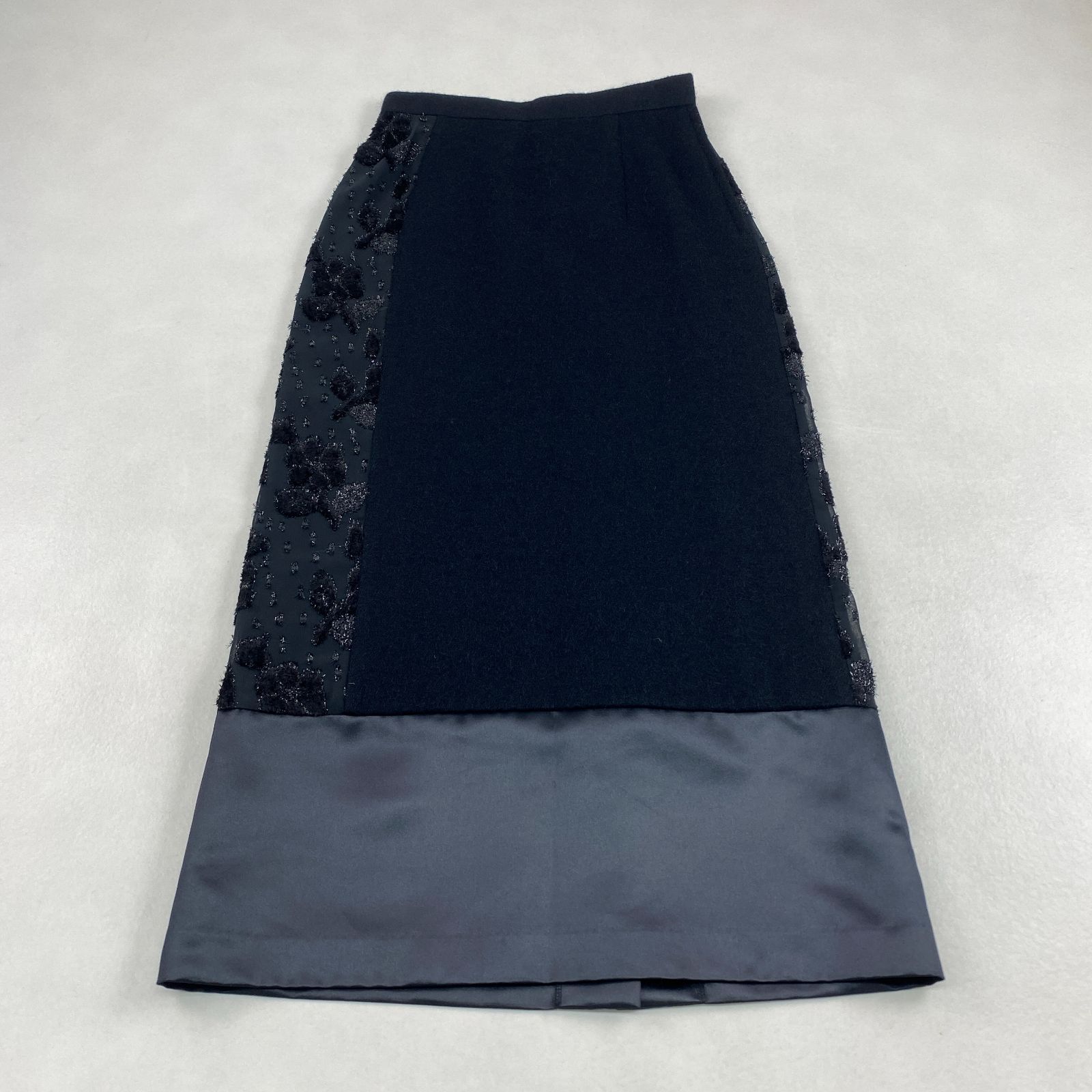 tricot COMME des GARCONS 刺繍レースロングスカート 美品 tricot COMME des GARCONS ロングスカート トリコ