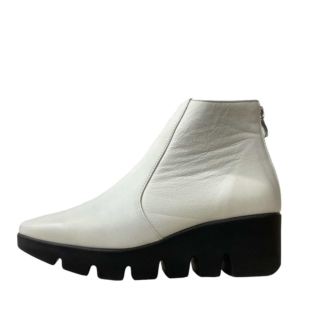 Hills Avenue 自由が丘 ヒルズ アベニュー ショートブーツ 23.5 cm レディース - 白 レザー