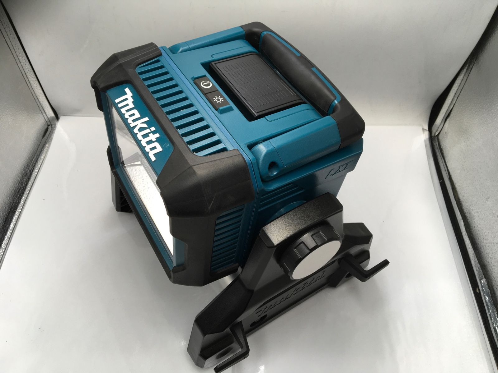  ♥に近い Makita|マキタ 14.4 V|18 Vバッテリ AC両用スタンドライト ML 811 エコツー M 02 その他 電動工具 エア工具