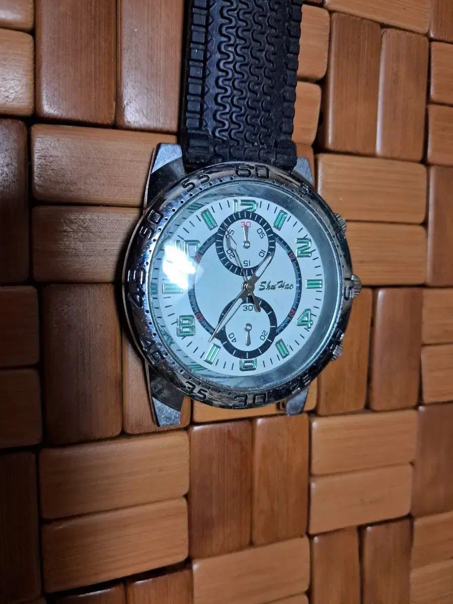 Shu Hac 黒色 ウレタン 時計 - メルカリ