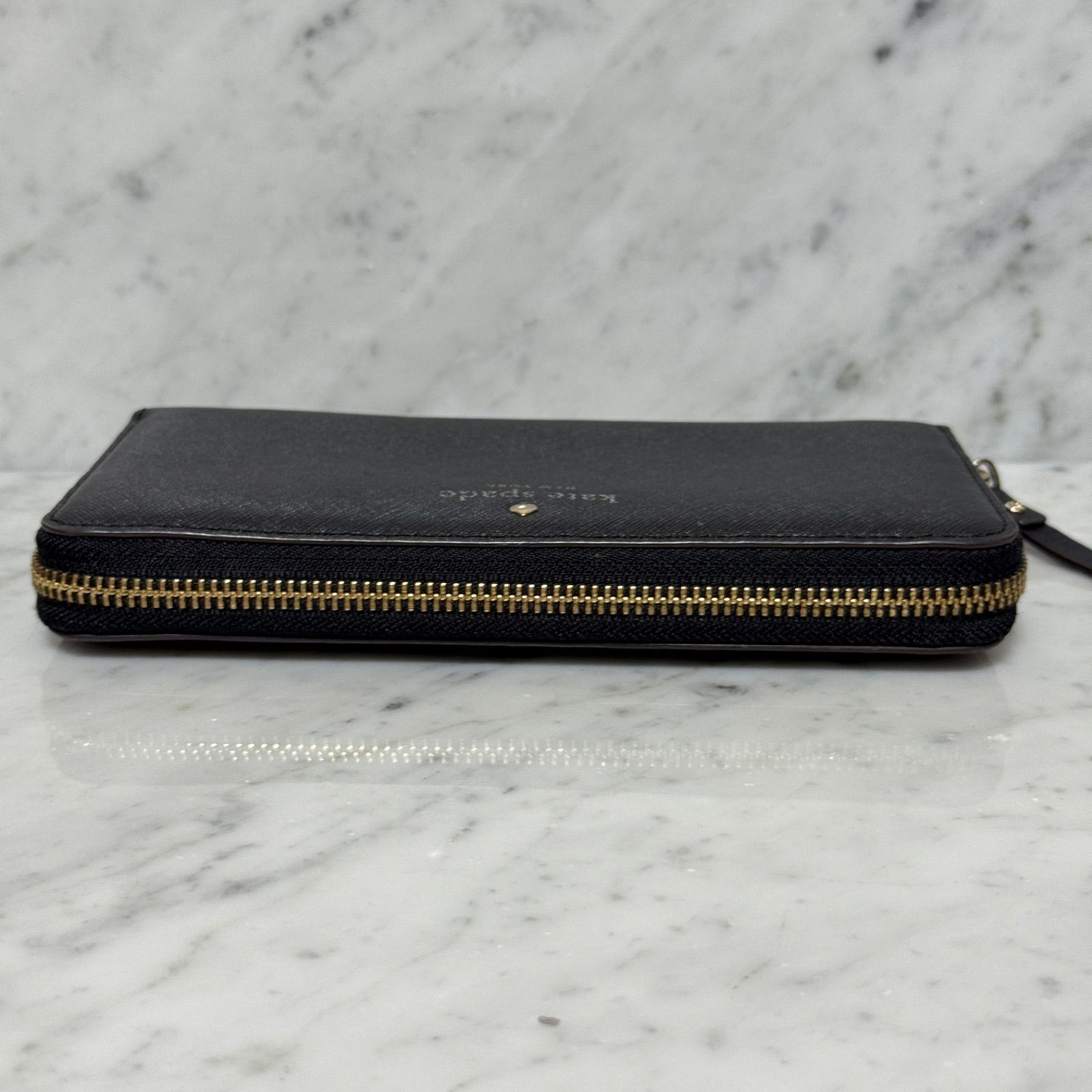 美品 kate spade ケイトスペード ラウンドファスナー 長財布 ブラック 