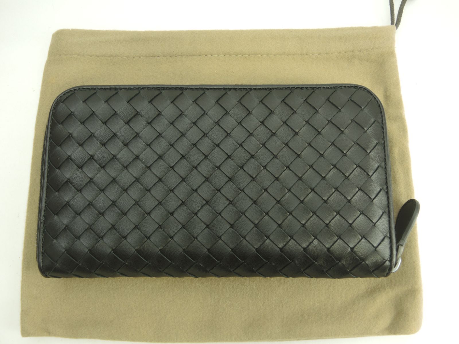 ボッテガヴェネタ ロングウォレット イントレチャート レザー黒 ジップ