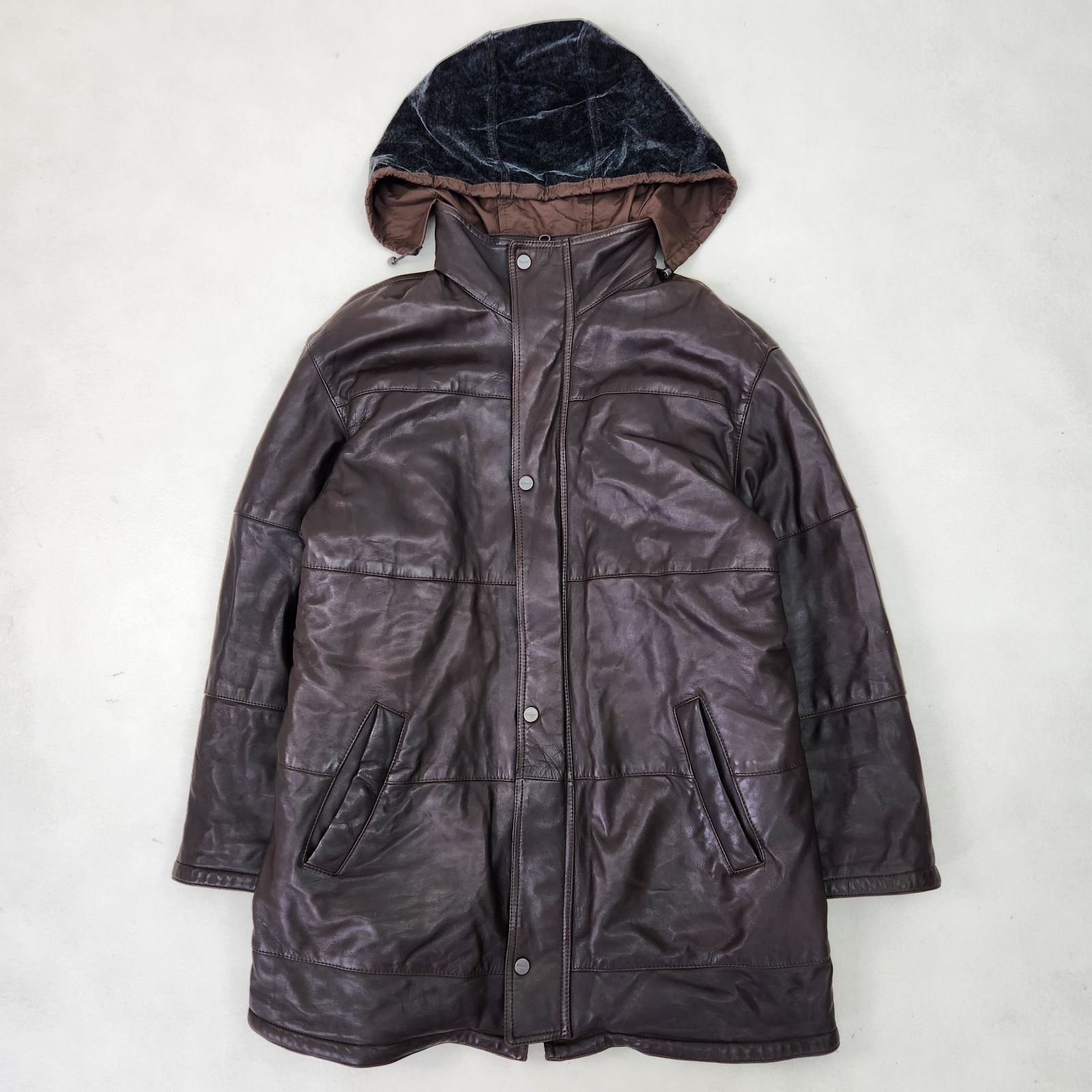 サルヴァトーレフェラガモ レザーコート カーコート リバーシブル 52 サルヴァトーレフェラガモ レザーコート カーコート リバーシブル 52