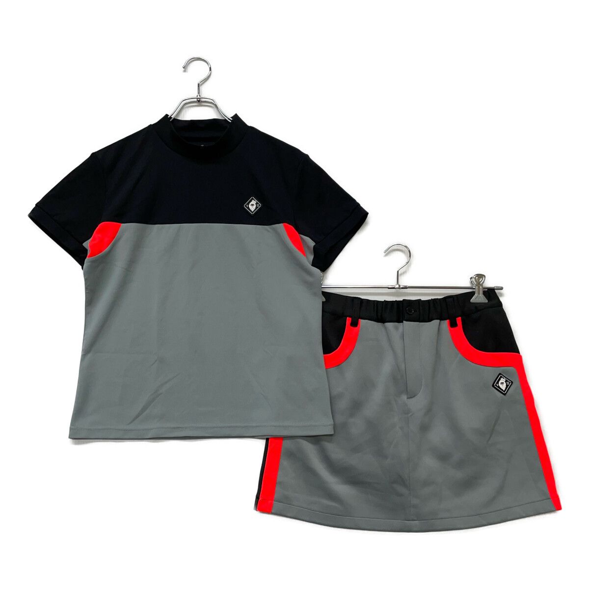 【新品】V12 レディース　半袖モックネック＆スカート　セットアップ　グレー　M 中古 レディース ヴィ・トゥエルヴ V12 セットアップ 2(L) グレー 半袖