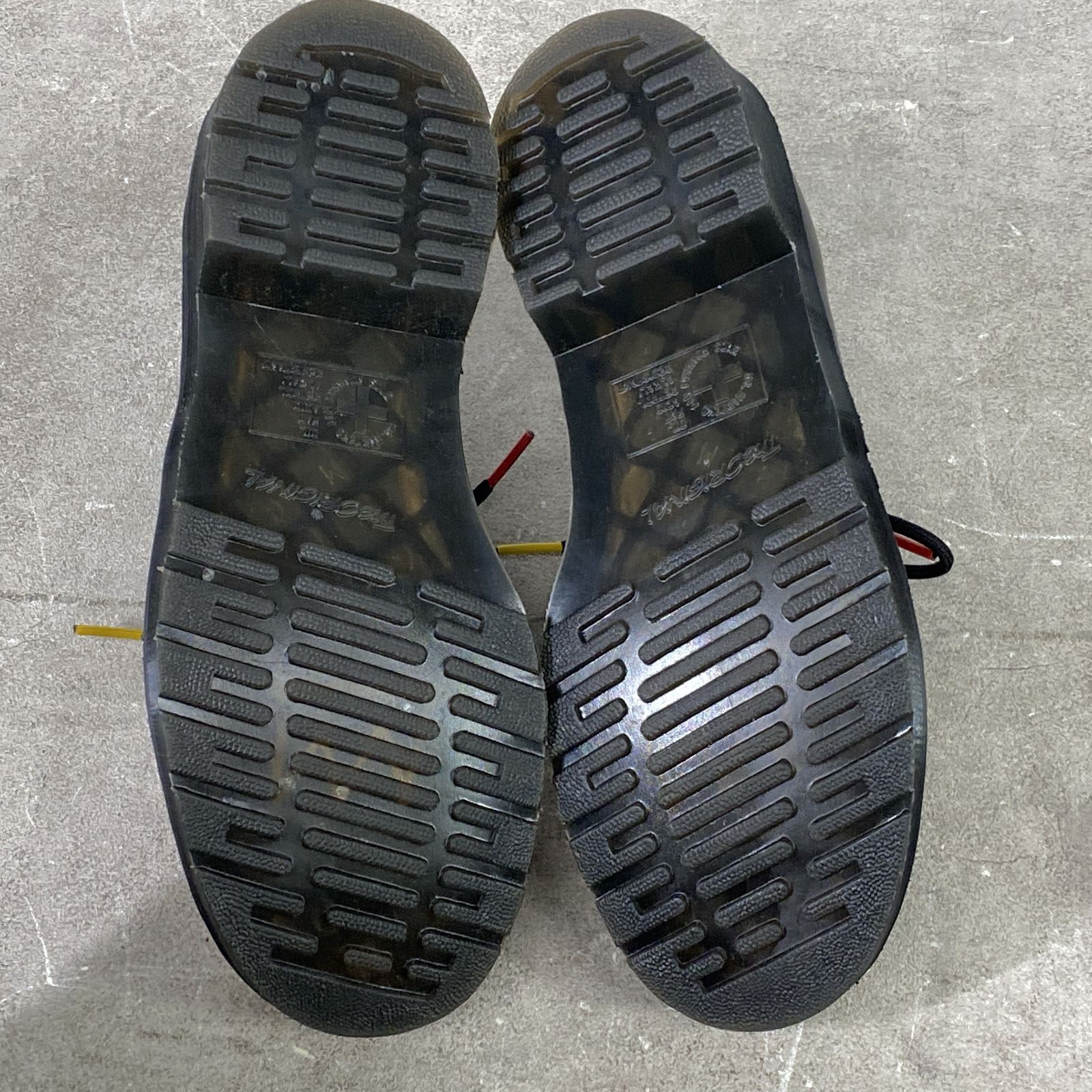 美品 Dr.Martens ドクターマーチン ×BASQUIAT バスキア 3ホール レザー シューズ UK6 ブラック×マルチカラー 箱 タグ有 1461 26320001 25l菊TK