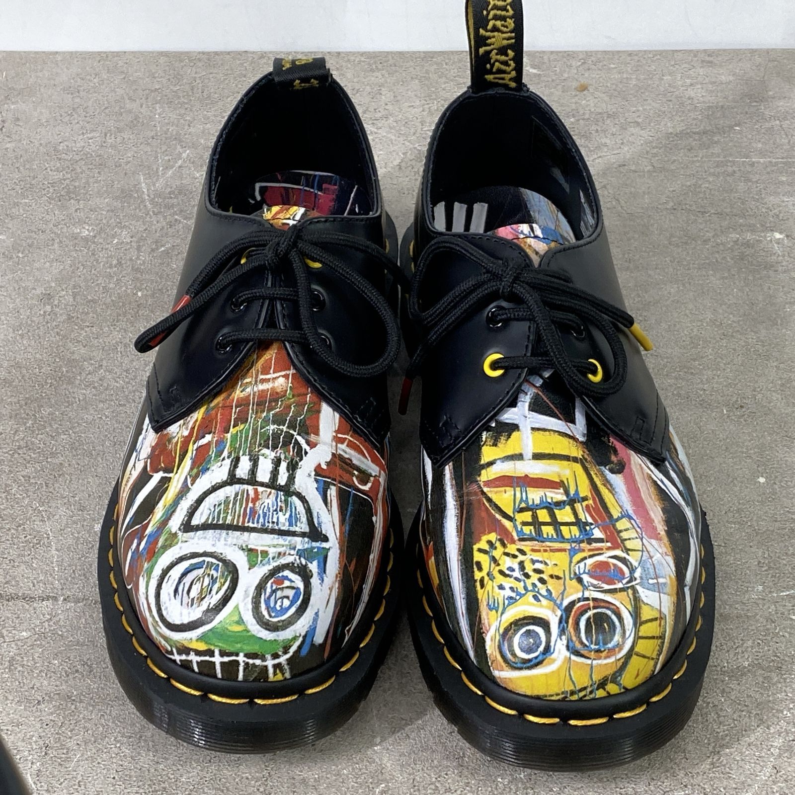 ドクターマーチン3ホールバスキア恐竜UK5タグ付き箱あり ドクターマーチン3ホールバスキア恐竜UK5タグ付き箱あり Dr.Martens