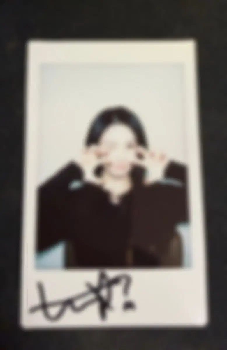 tripleS（トリプルエス） 신위 サイン チェキ ポラロイド - メルカリ