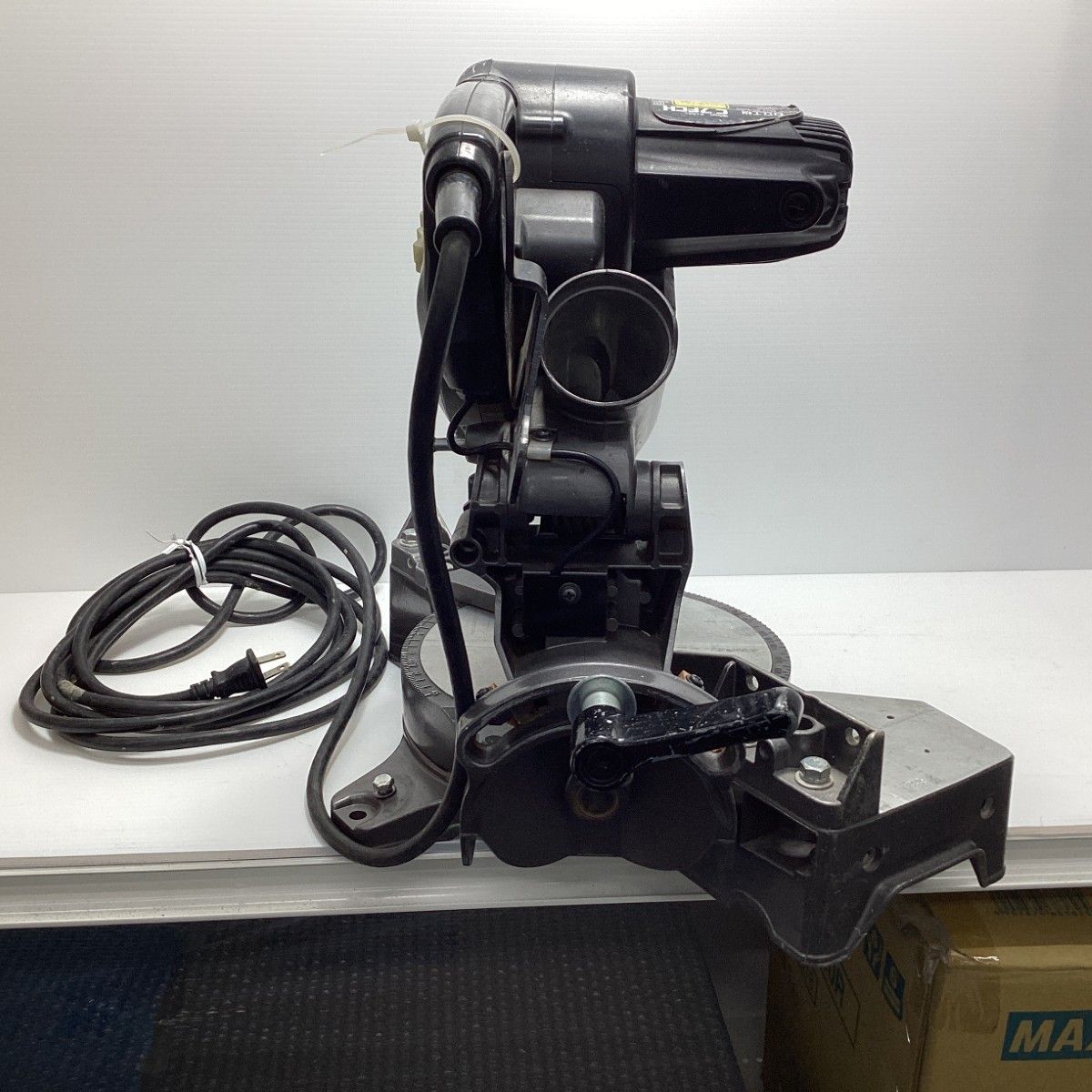  HITACHI 日立 卓上丸ノコ C 7 FCH グリーン マルノコ 切断工具 切断機