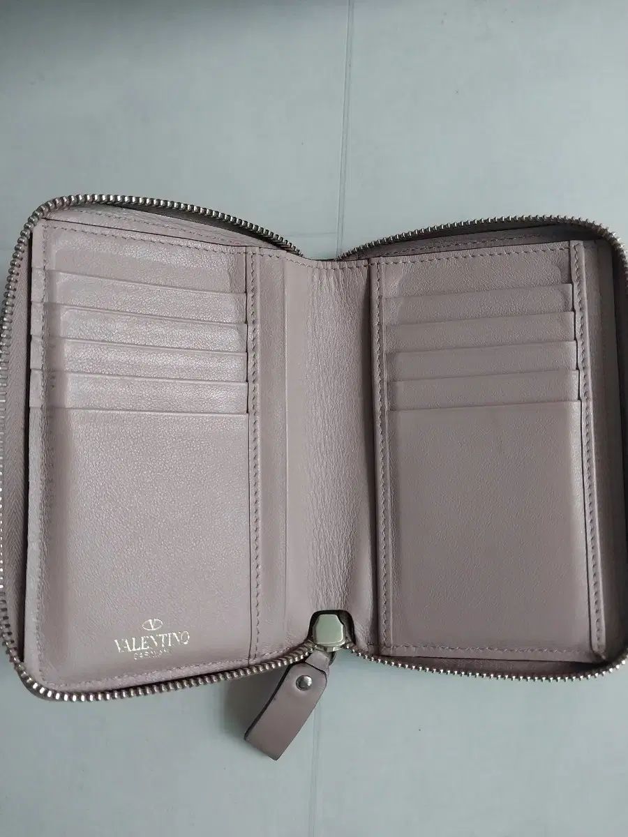 Valentino ヴァレンティノ 財布 きれい