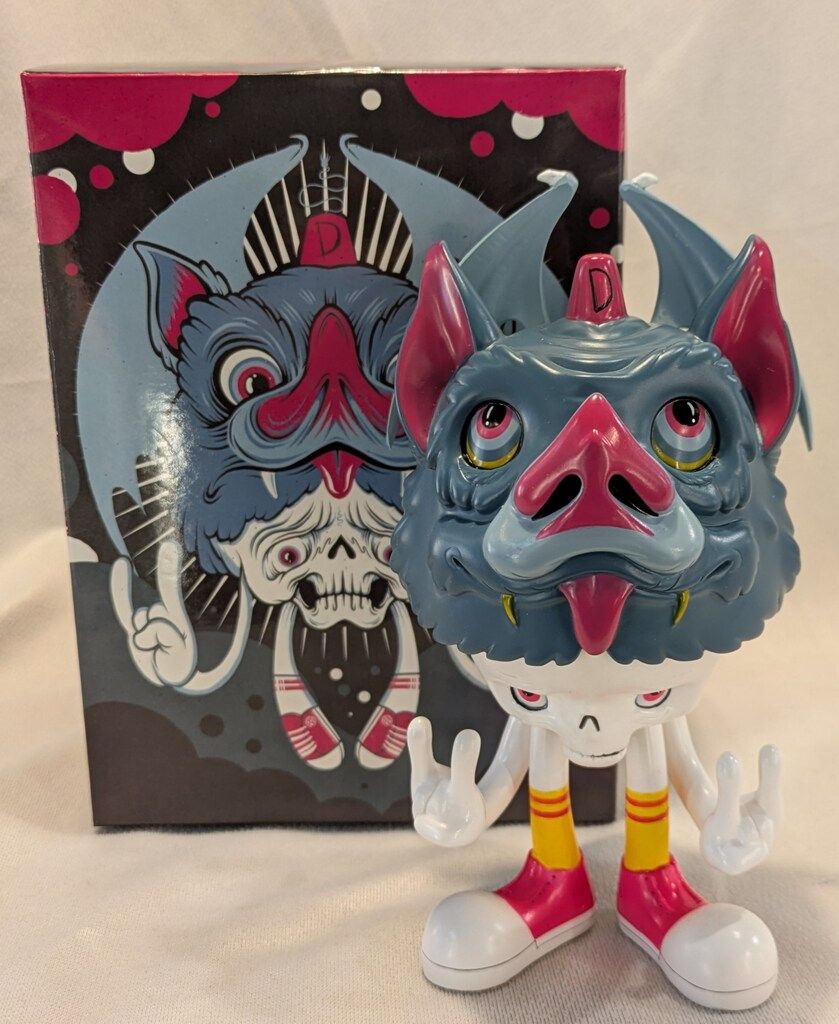 DISTURBIA X MILLWARD POPOBAWA 白成型 グレー ピンク 黄